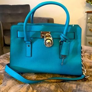 Michael Kors Leather Purse in teal color
